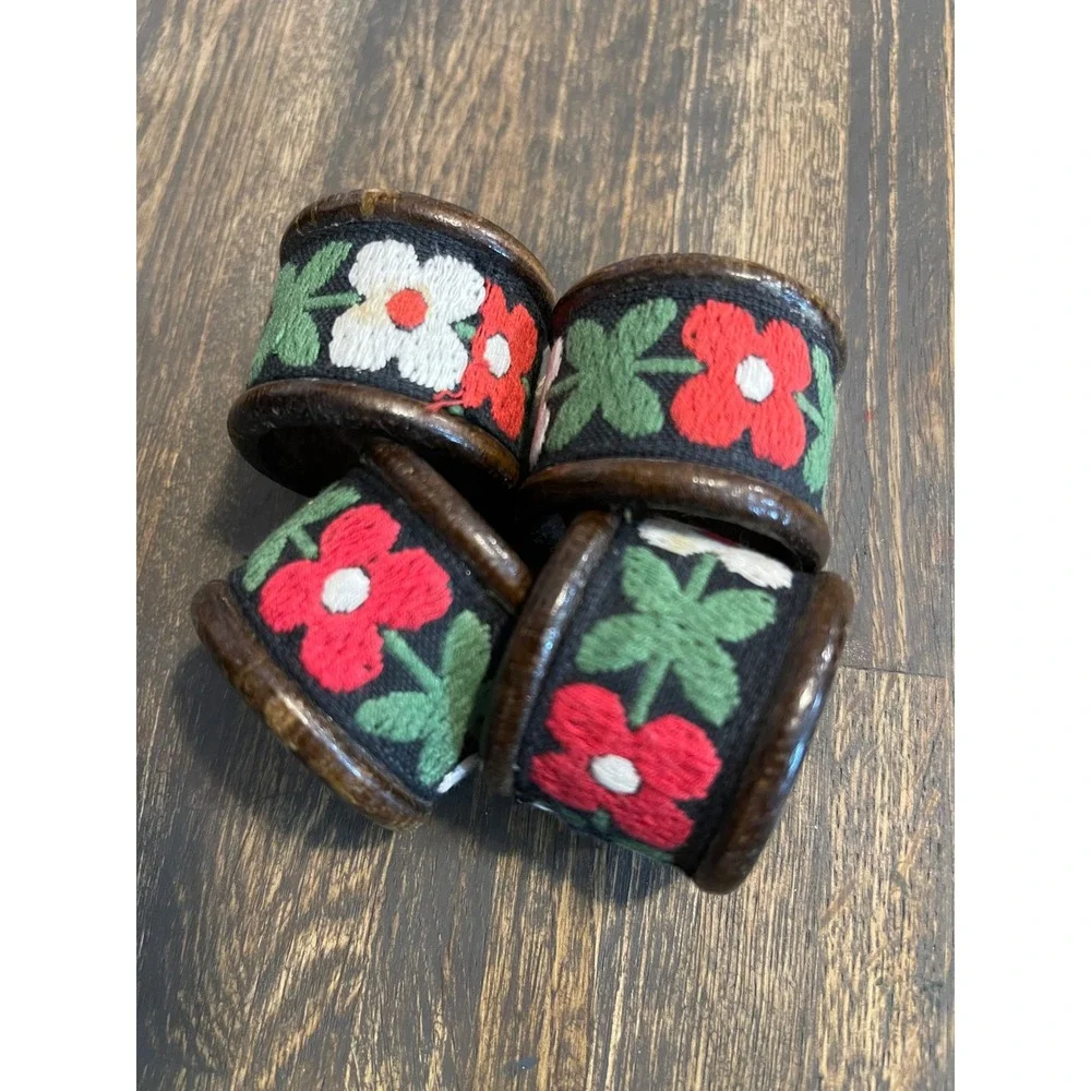 Vintage Bohemian Wood Napkin Rings Embroidered Floral Fabric Inlay Set of 4